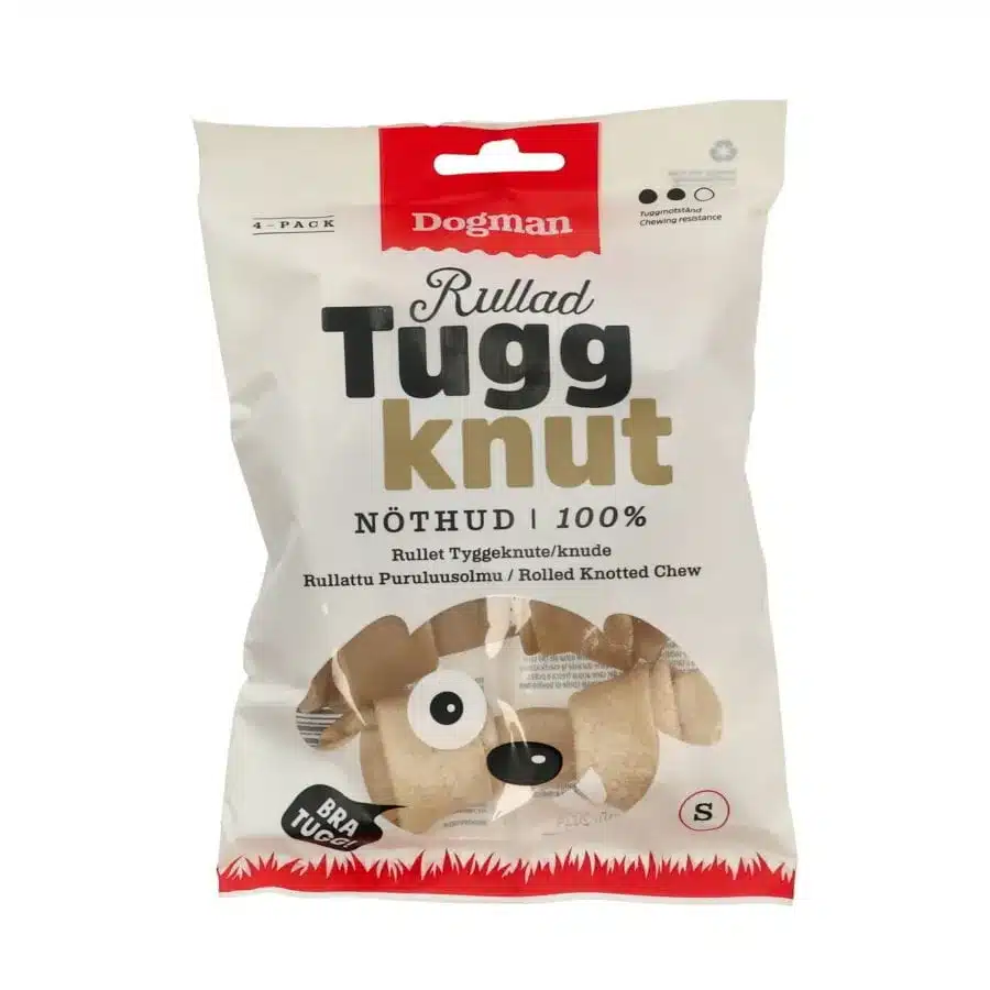 Bilden visar ett paket Dogman Rullad Tugg Knut, ett paket med fyra rullade knutna tuggben gjorda av 100% nötköttsskinn för hundar (hund). Förpackningen är vit med röda accenter och har en tecknad hundillustration.